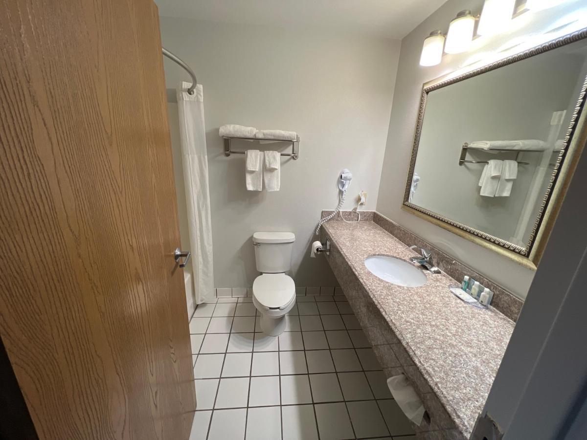 Quality Inn & Suites Rosemount Luaran gambar